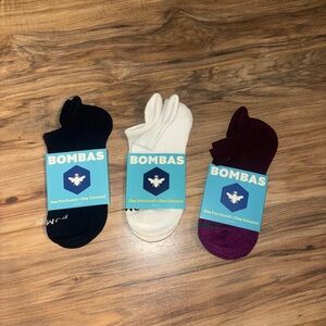 Bombas Medium Ankle Socks - Black, White, and Purple